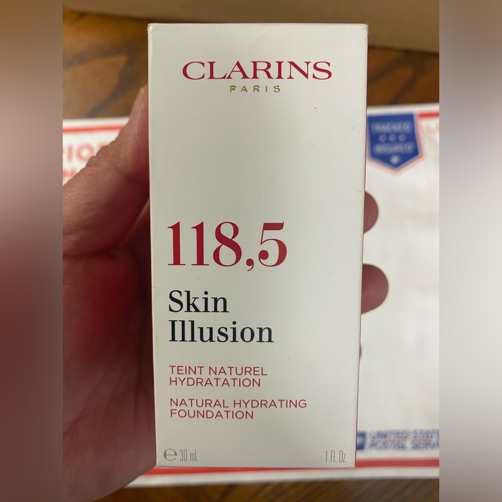 Clarins skin illusion 118.5 CHOCOLATE